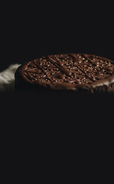 Easy to bake eggless chocolate cake