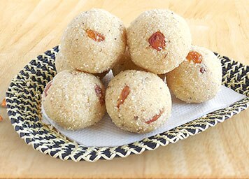Sooji Ladoo 