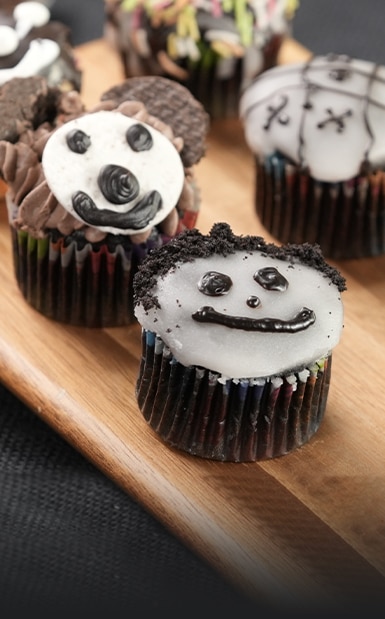 Eggless Chocolate Vanilla Cupcakes Recipe