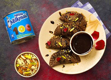 Choco Nutty Gujiya Recipe
