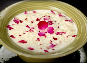 Gulab ki Kheer