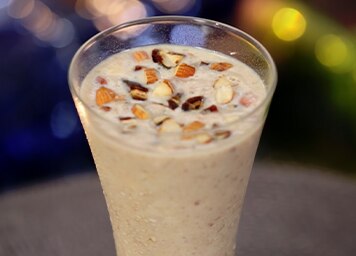Banana Date and Nut Smoothie