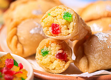 Tutti Frutti Gujiya